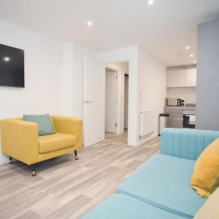 Sea Air - 2 Bedrooms - Parking - Mins To Beach Bournemouth Zewnętrze zdjęcie
