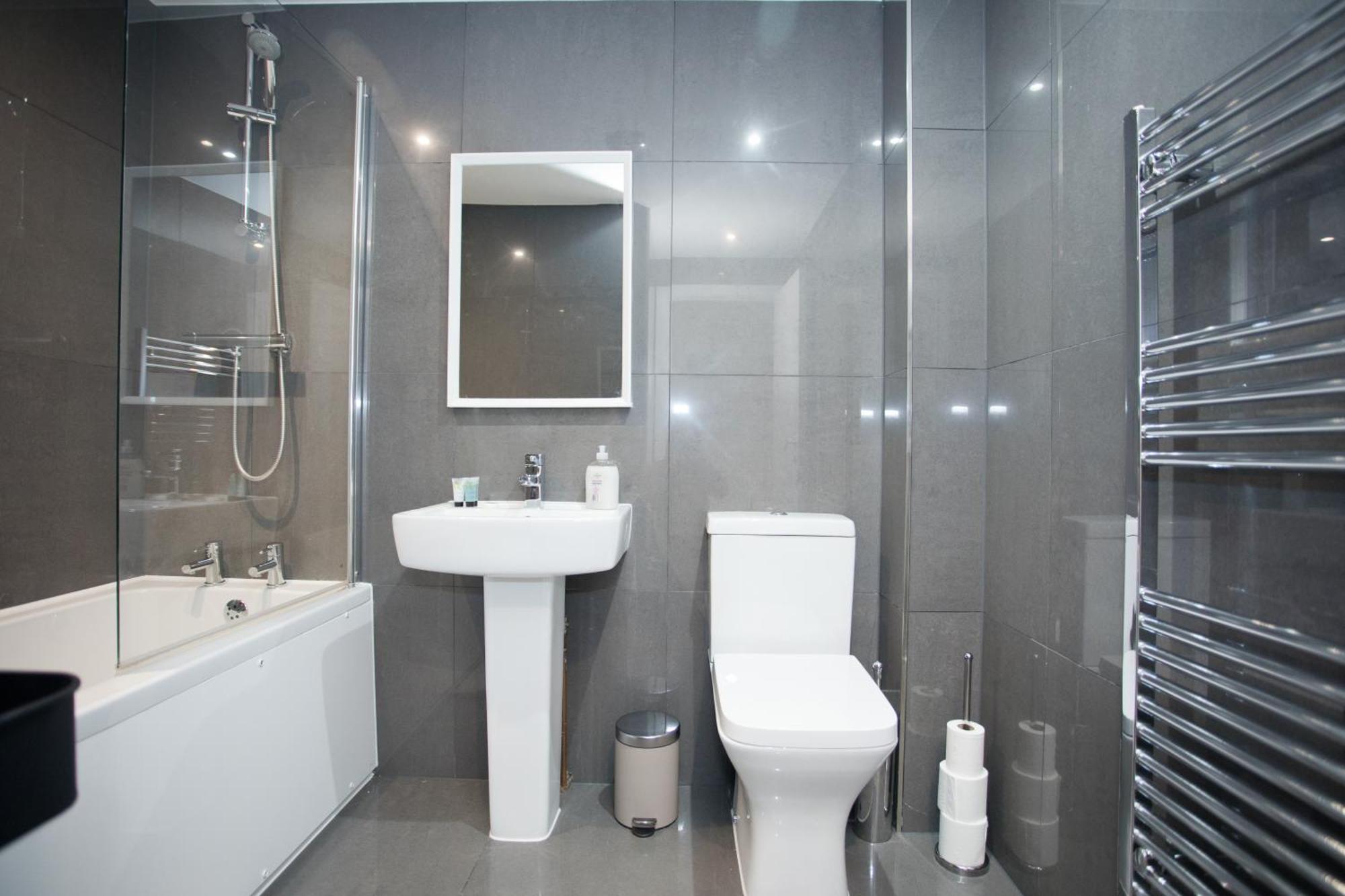 Sea Air - 2 Bedrooms - Parking - Mins To Beach Bournemouth Zewnętrze zdjęcie